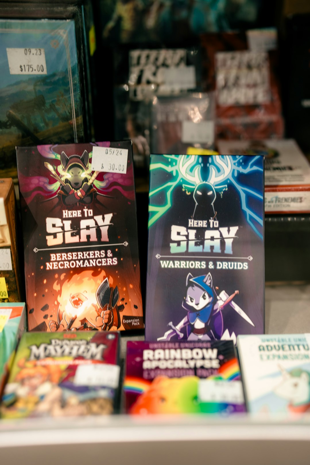 a-bunch-of-books-that-are-on-a-table-vsuhazsqfxa